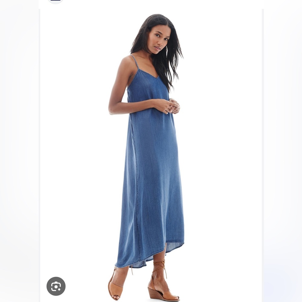 1969 TENCEL™ denim cami dress size small RARE SOLD OUT. Photo credit to GAP.